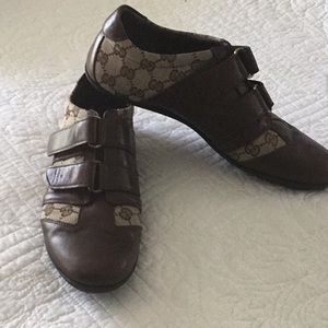 Gucci Sneaker Color Brown with Gucci Logo